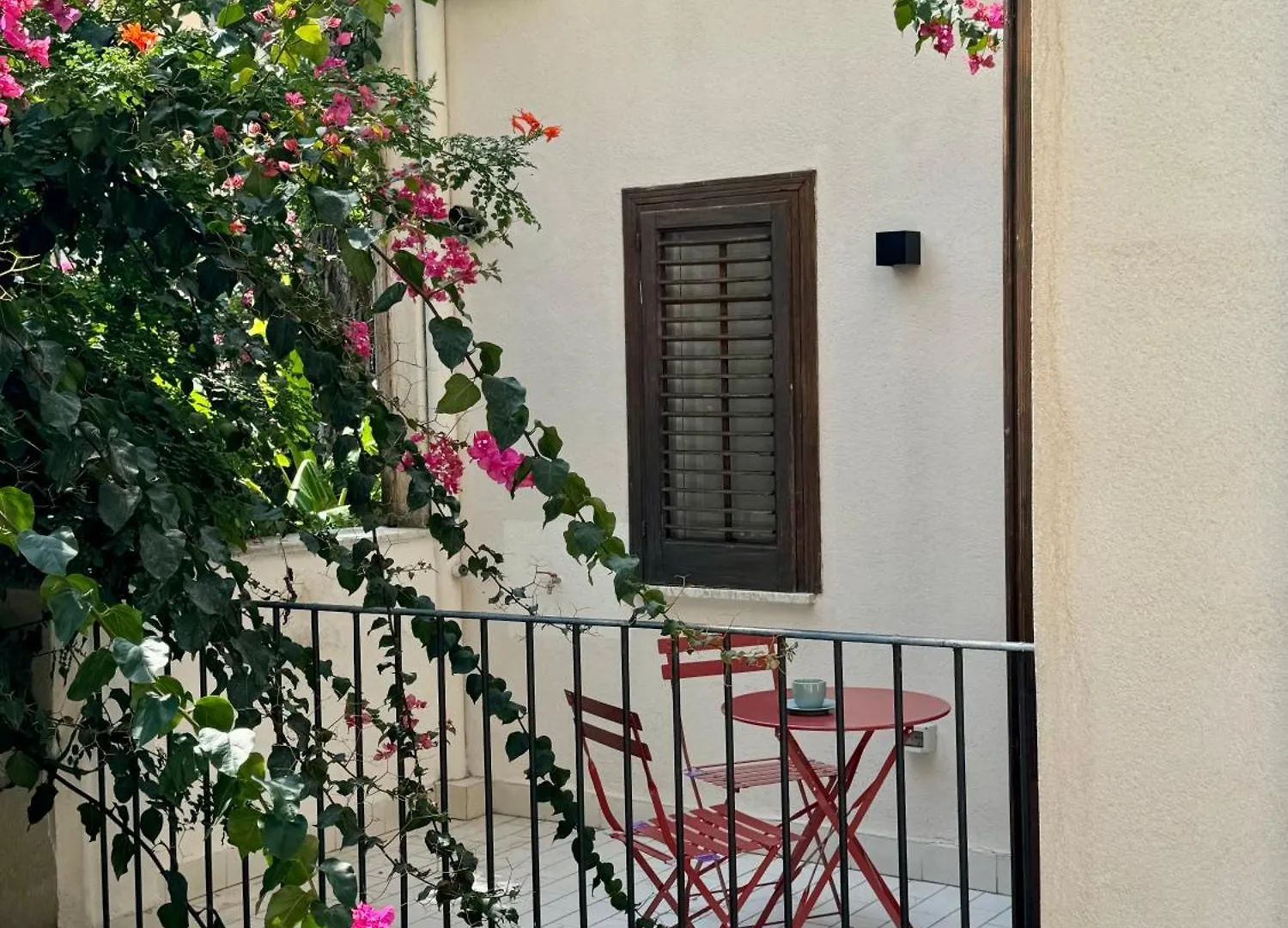 Yourlife Suite Palermo 0*,  Italy